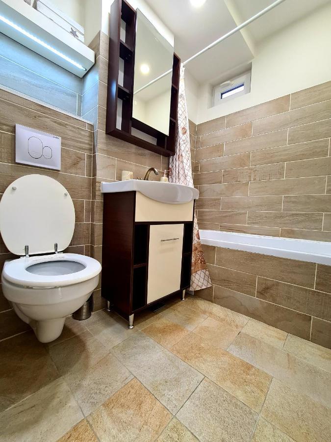 Best Apartment Central Hunedoara Exterior foto